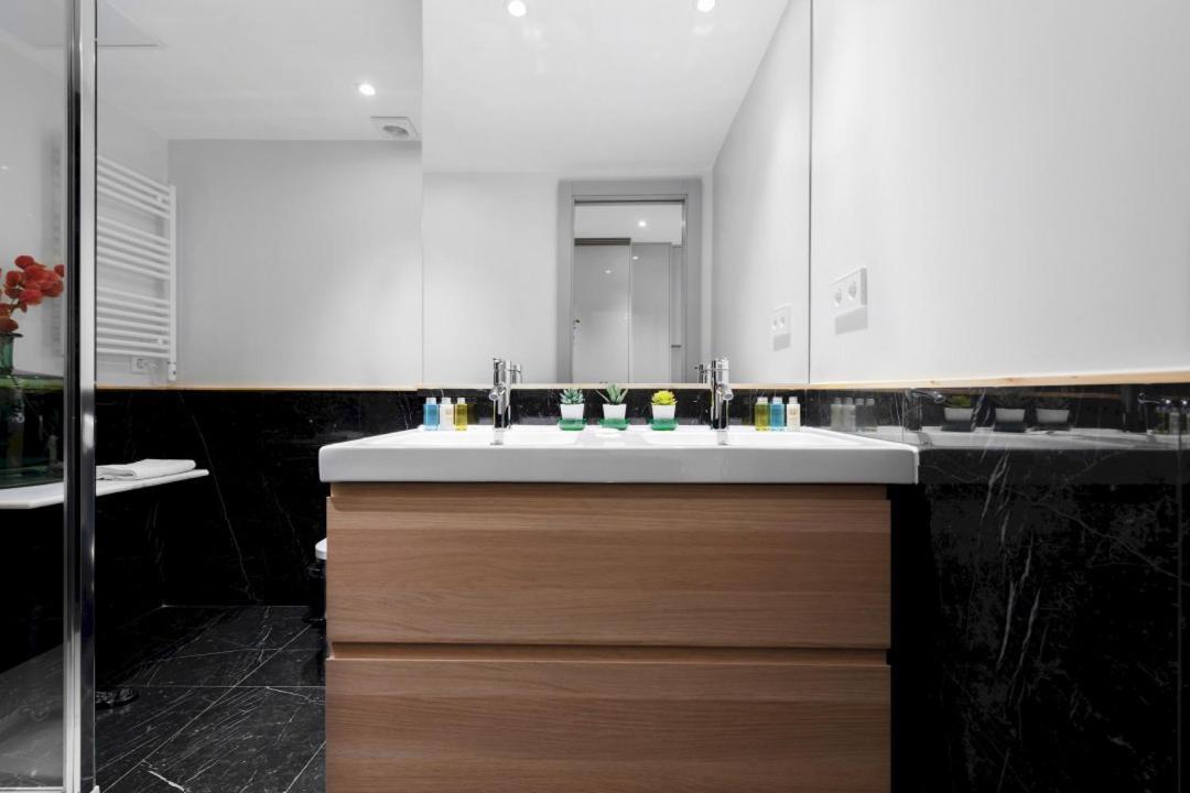 2 Bedrooms 1 Bathroom Furnished - Justicia - Executive Style - Mintystay Madrid Luaran gambar